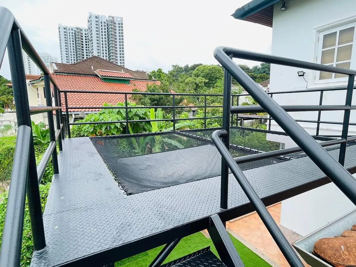 Trendy Family Getaway By Stayco - Mini-Pool, Outdoor Cinema, Air Loft, Ps4, Ktv - Just 2 Mins To Beach! 峇都丁宜