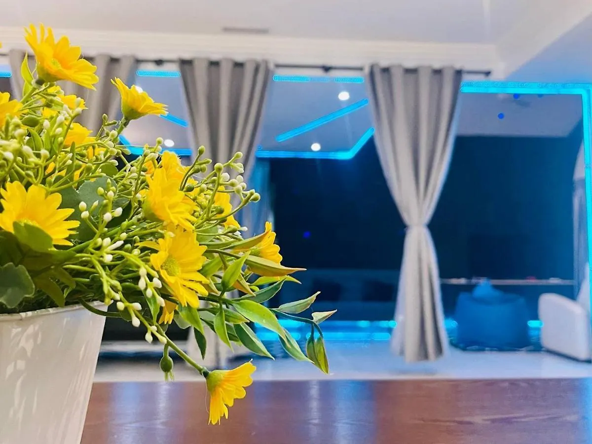 Villa Trendy Family Getaway by Stayco: Beachside Oasis with Mini-Pool & Entertainment Batu Ferringhi Malaysia