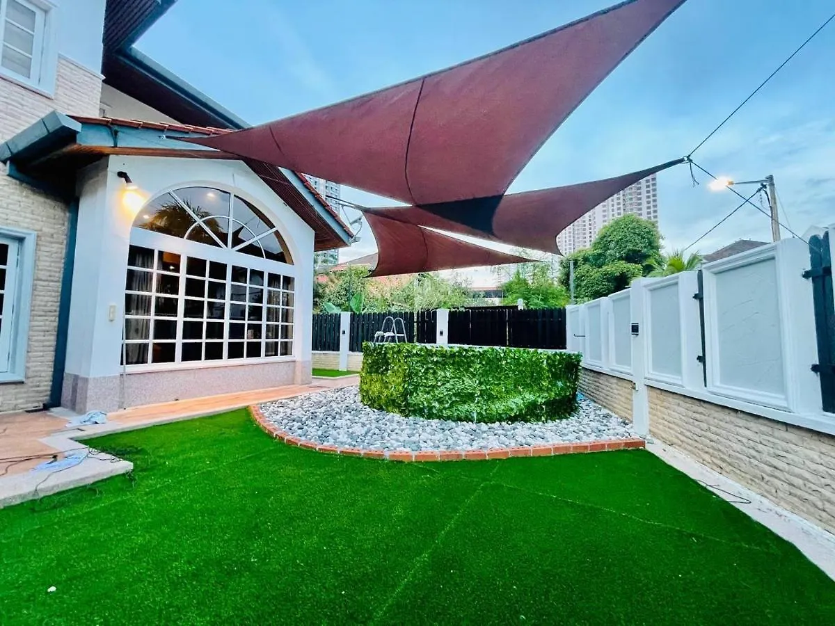 Trendy Family Getaway by Stayco: Beachside Oasis with Mini-Pool & Entertainment Batu Ferringhi 0*,  Malaysia