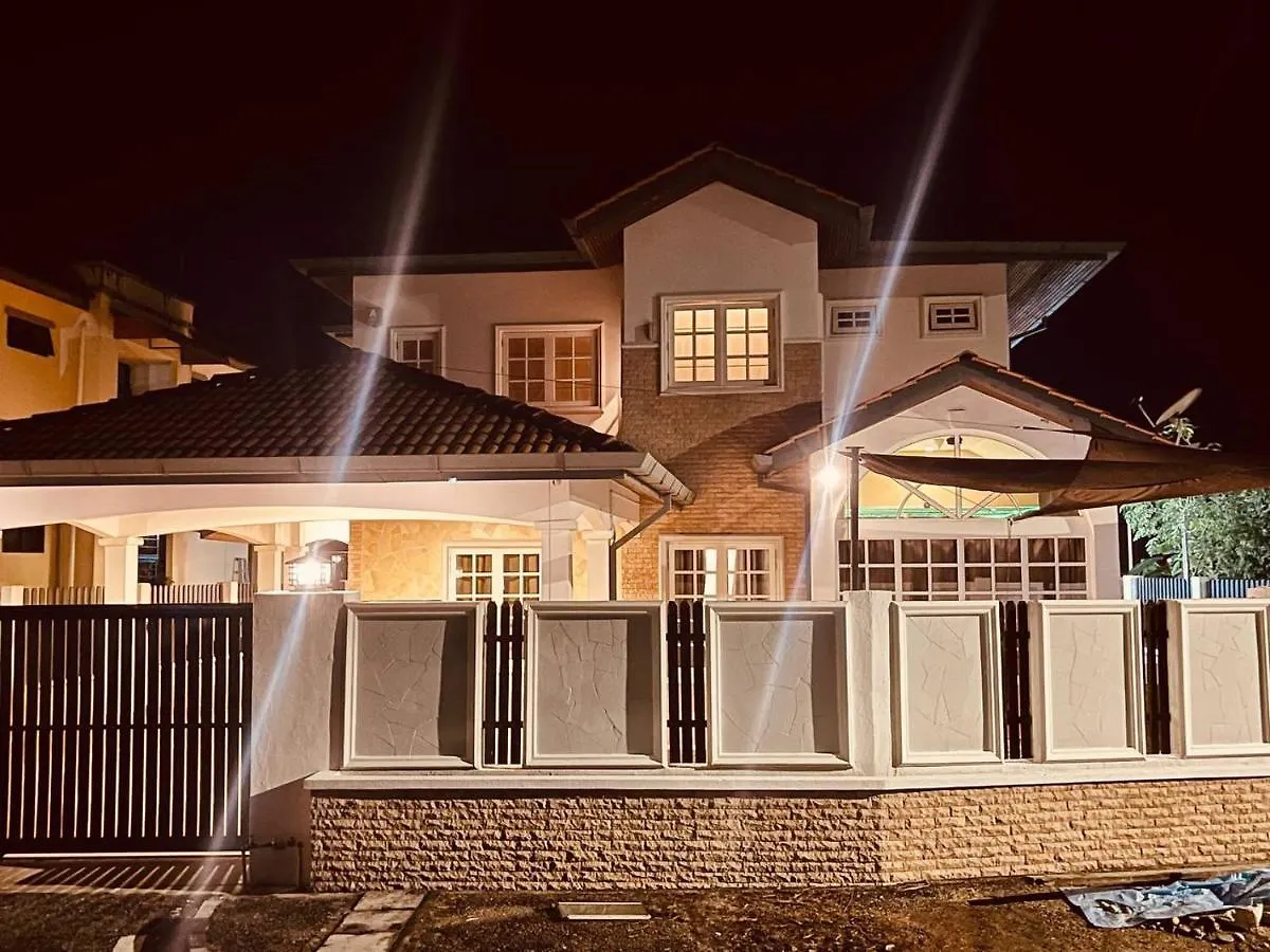 Trendy Family Getaway by Stayco: Beachside Oasis with Mini-Pool & Entertainment Batu Ferringhi Malaysia