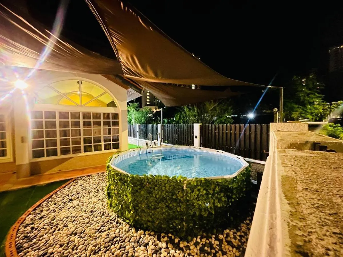 Trendy Family Getaway by Stayco: Beachside Oasis with Mini-Pool & Entertainment Batu Ferringhi Villa